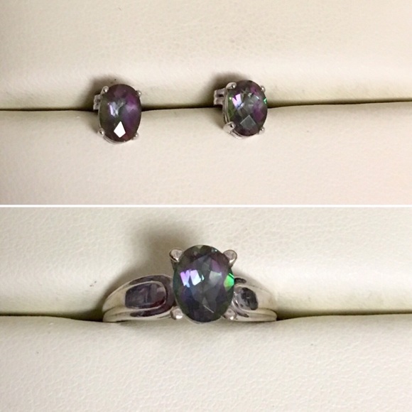 14k Wht Gold Ring (Carib. Light Topaz) & Earrings - Picture 1 of 1